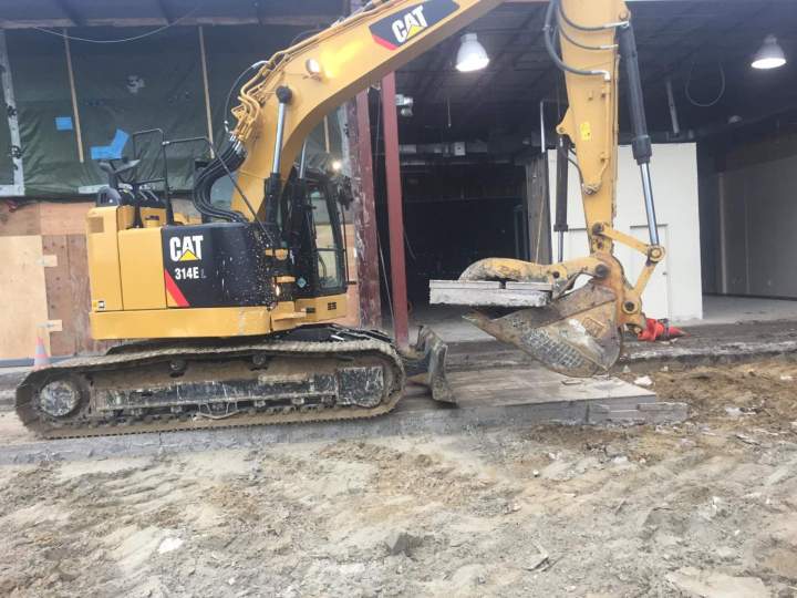 Compagnie de démolition, Laval